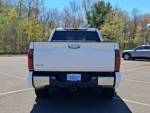 Used 2024 Toyota Tundra Limited AWD/4WD image 6