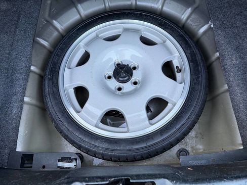 Used 2016 Ford Mustang Premium RWD image 22