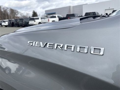 Used 2024 Chevrolet Silverado 1500 LT image 33