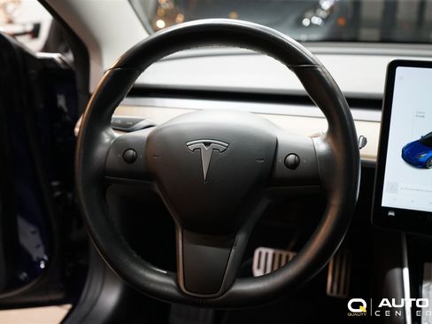 Used 2018 Tesla Model 3 Long Range image 17