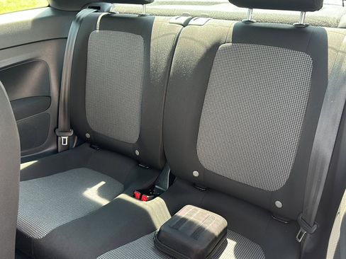 Used 2019 Volkswagen Beetle 2.0T S image 17