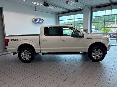 Used 2020 Ford F150 Lariat w/ Equipment Group 502A Luxury AWD/4WD image 9