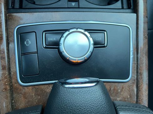 Used 2013 Mercedes-Benz E 350 Sedan image 29