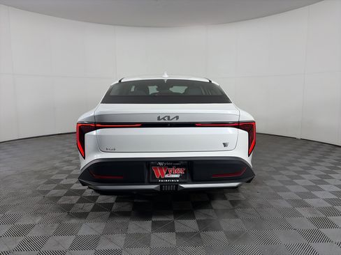 Used 2025 Kia K4 EX image 16