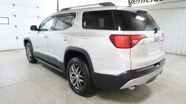 Used 2017 GMC Acadia SLT FWD image 3