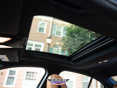 Used 2019 BMW 330i xDrive Sedan w/ M Sport Package image 39