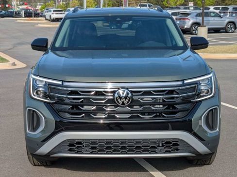 New 2026 Volkswagen Atlas Peak Edition AWD/4WD image 9