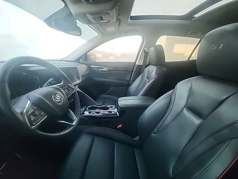 Used 2022 Buick Envision Essence w/ Sport Touring Package image 5