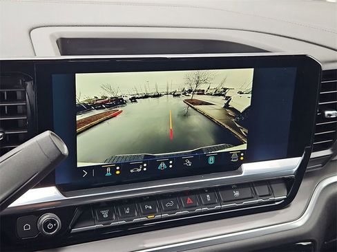 Used 2025 Chevrolet Silverado 3500 High Country w/ High Country Premium Package image 19