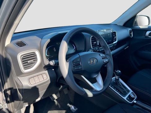 New 2026 Hyundai Venue SEL FWD image 9