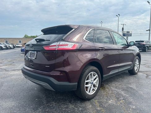 Used 2022 Ford Edge SEL w/ Convenience Package image 3
