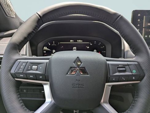 New 2026 Mitsubishi Outlander SEL Black Edition FWD image 31