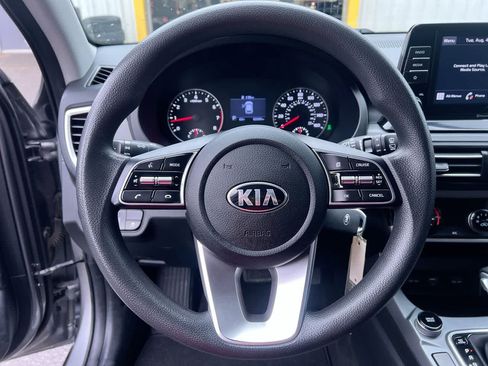 Used 2021 Kia Seltos LX AWD/4WD image 14