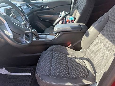 Used 2018 GMC Acadia SLE FWD image 4