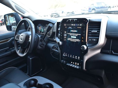 Used 2024 RAM 2500 Laramie AWD/4WD image 25