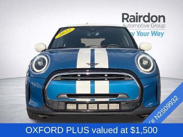 Used 2022 MINI Cooper 2-Door Hardtop FWD image 2