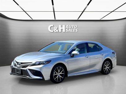 Used 2024 Toyota Camry SE w/ Cold Weather Package