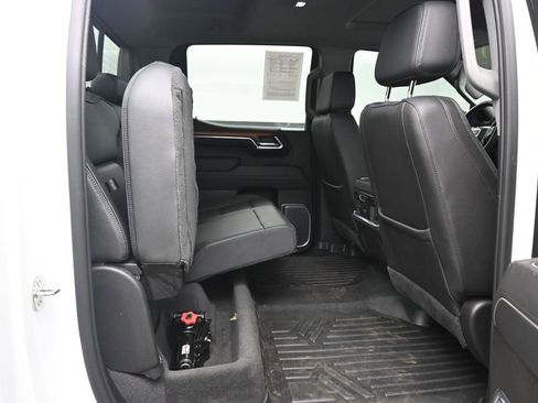 Used 2022 GMC Sierra 1500 Denali AWD/4WD image 11