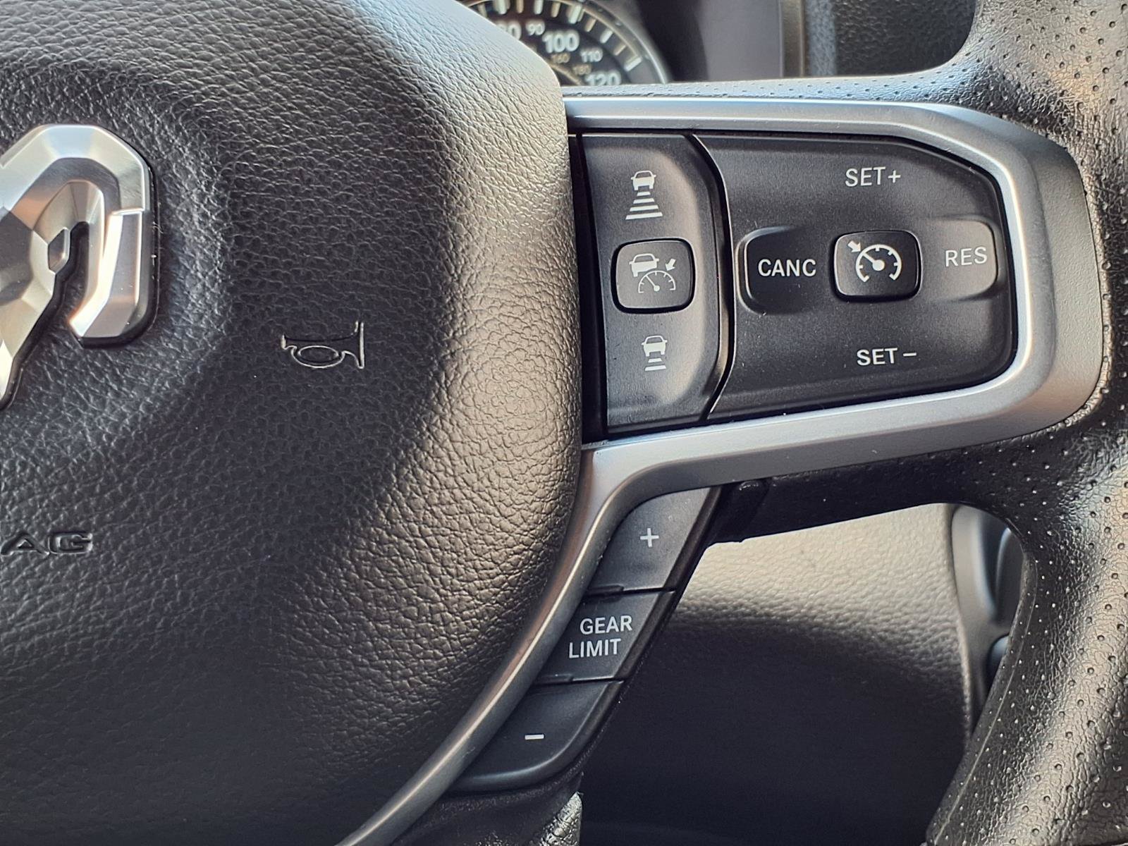 Used 2025 RAM 1500 Warlock AWD/4WD image 20