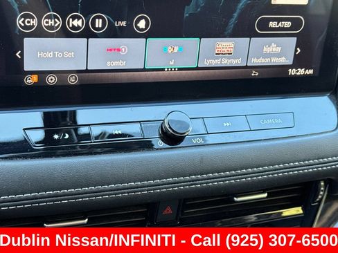 Used 2024 Nissan Rogue SL AWD/4WD image 32
