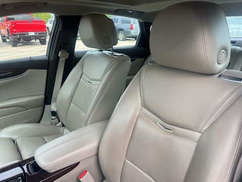 Used 2013 Cadillac XTS Premium FWD image 10