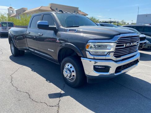 Used 2022 RAM 3500 Laramie AWD/4WD image 4