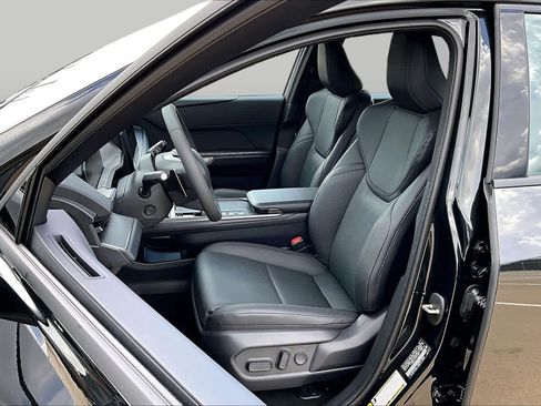 Used 2026 Lexus ES 500e AWD/4WD image 6