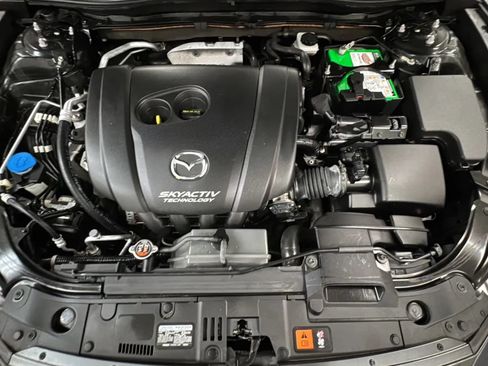 Used 2017 MAZDA MAZDA3 Touring FWD image 5