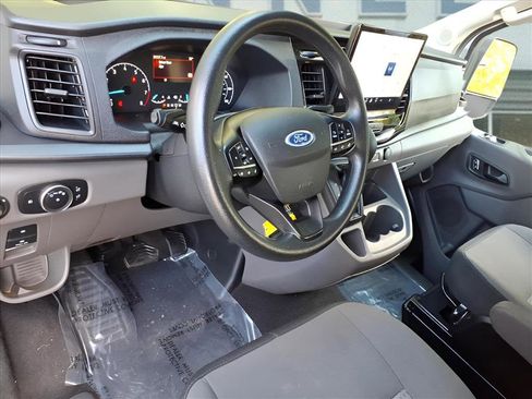 Used 2024 Ford Transit 350 XLT image 15