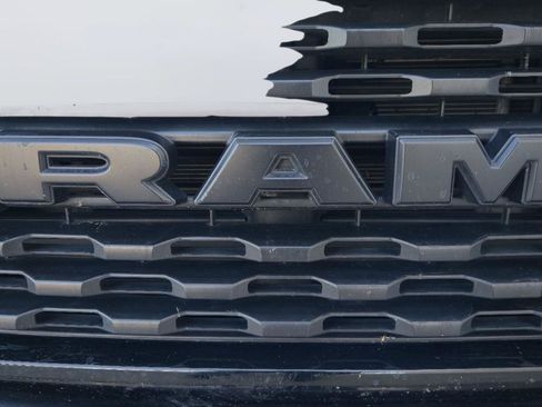Used 2022 RAM 1500 Big Horn AWD/4WD image 9