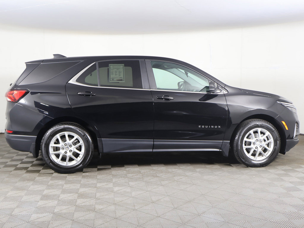 Used 2023 Chevrolet Equinox LT w/ LPO, Floor Liner Package FWD image 16
