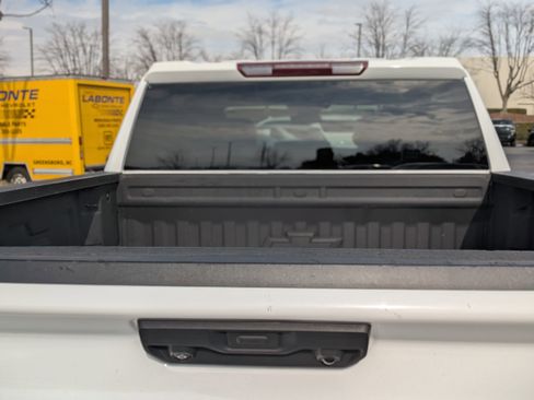 Used 2022 Chevrolet Silverado 1500 Custom image 32