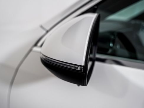 Certified 2025 Mercedes-Benz GLC 350e 4MATIC image 26