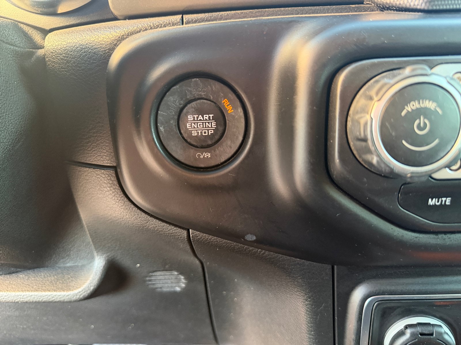 Used 2021 Jeep Wrangler Unlimited Sport AWD/4WD image 19