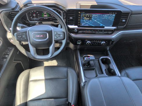 Used 2024 GMC Sierra 1500 SLT w/ SLT Premium Package RWD image 30