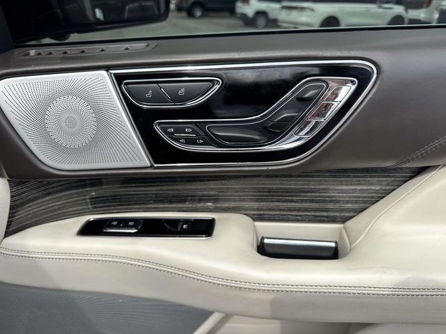 Used 2022 Lincoln Navigator Black Label AWD/4WD image 12