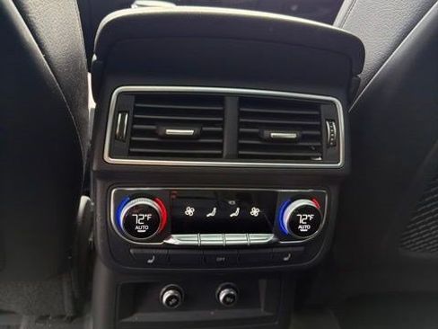 Used 2019 Audi Q7 3.0T Prestige AWD/4WD image 22