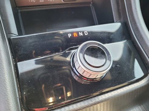 Used 2024 Jeep Grand Cherokee Altitude image 22