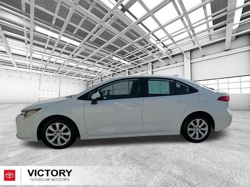 Certified 2025 Toyota Corolla LE image 7