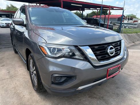 Used 2019 Nissan Pathfinder S AWD/4WD image 24