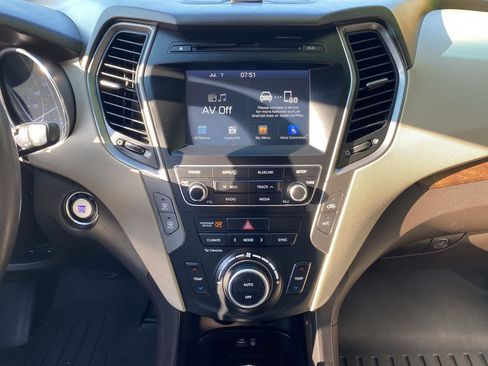 Used 2018 Hyundai Santa Fe Sport 2.0T AWD/4WD image 26