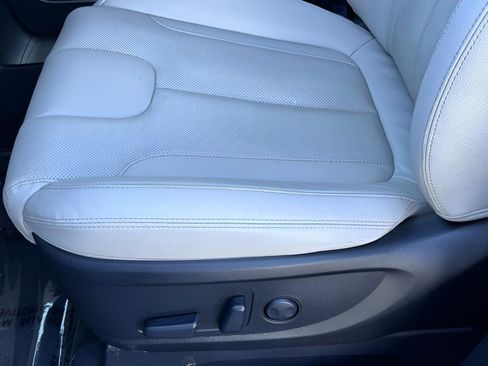 Used 2022 Hyundai Palisade SEL w/ 8P Bench Seat Package image 26