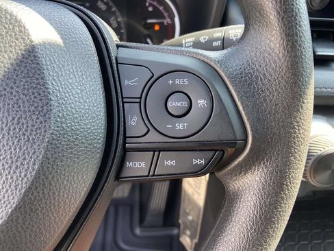 Used 2024 Toyota RAV4 LE FWD image 32