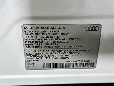 Used 2023 Audi Q4 e-tron Premium Plus w/ Premium Plus image 27