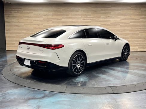 Used 2023 Mercedes-Benz EQS 580 4MATIC Sedan image 11