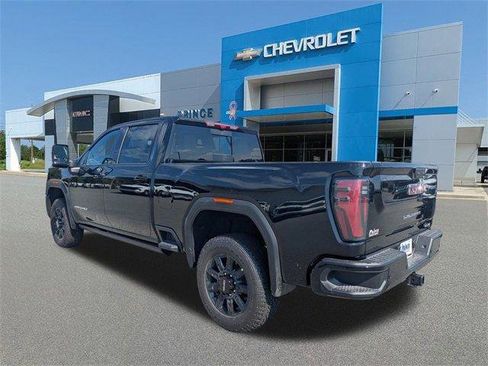 New 2025 GMC Sierra 2500 AT4 w/ AT4 Premium Plus Package image 8