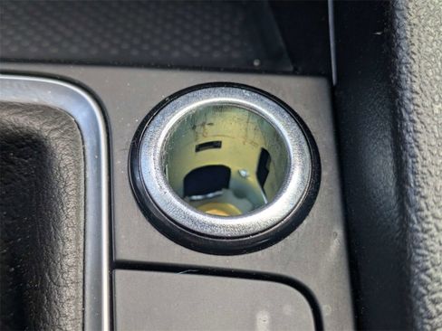 Certified 2022 Volkswagen Jetta SE image 27