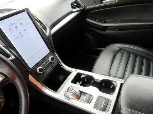 Used 2024 Ford Edge SEL image 28