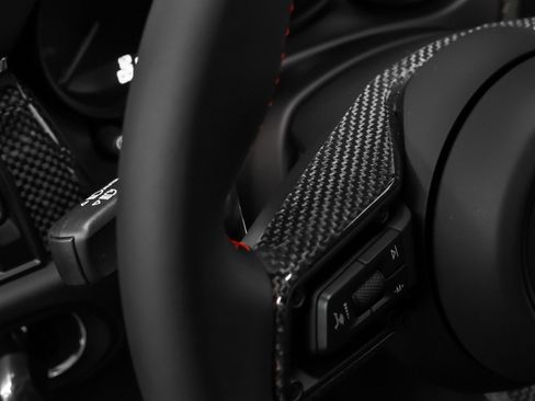 New 2026 Porsche Macan GTS image 43