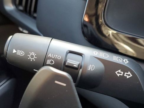 New 2025 Nissan Pathfinder SL image 10